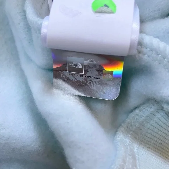 The North Face Women’s 80/20 Half Dome Pullover Hoodie - Picture 6 of 6